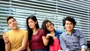 Según reciente estudio, la adolescencia se extiende hasta las 32 años.