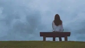 La soledad es una señal de alerta que puede tener un impacto nocivo en las personas